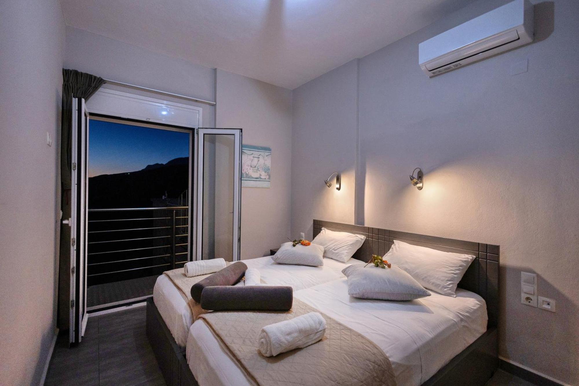 Akrotiri Panorama- Luxury Rental Apartments With Sea View Rodakino Eksteriør bilde