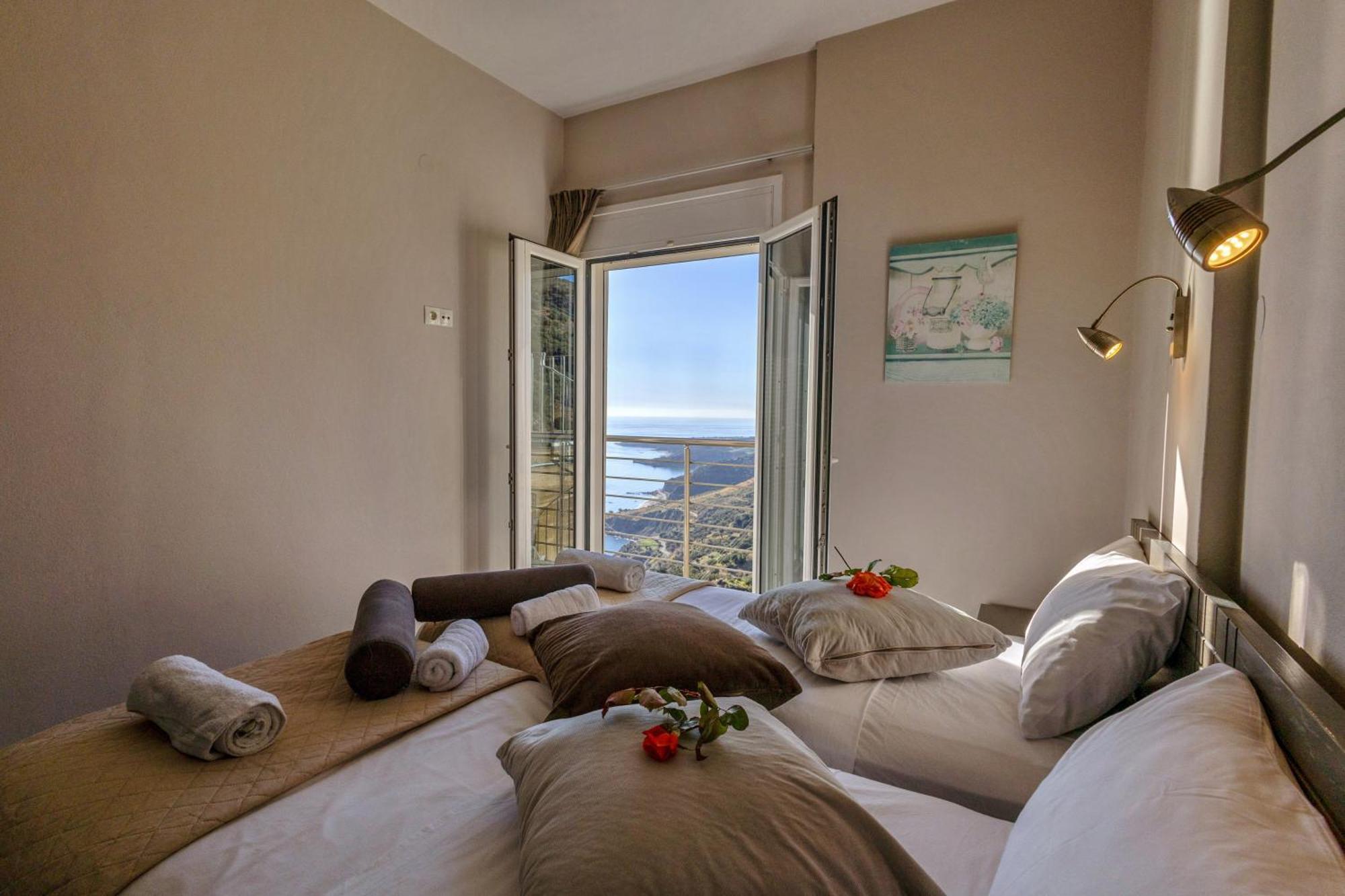 Akrotiri Panorama- Luxury Rental Apartments With Sea View Rodakino Eksteriør bilde