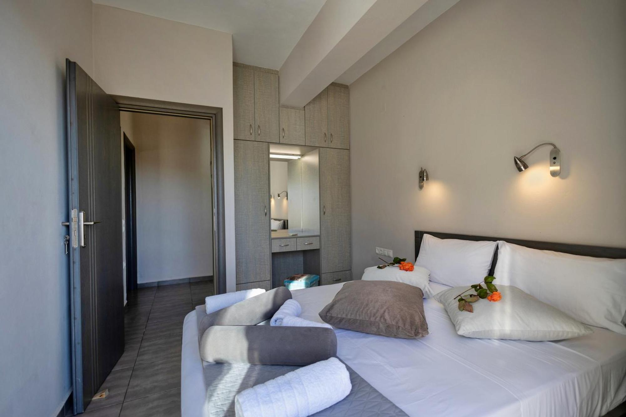 Akrotiri Panorama- Luxury Rental Apartments With Sea View Rodakino Eksteriør bilde